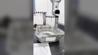 เครื่องแปรรูป CNC 5 แกน