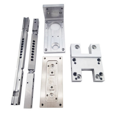 ราคาดี การแปรรูป CNC ความแม่นยํา อุปกรณ์สํารองอัตโนมัติ บริการผลิตโลหะแผ่นด้วยความอดทน 0.01-0.005mm และกระบวนการ deburring ออนไลน์