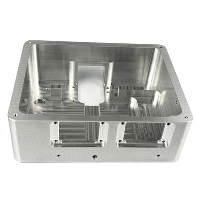 ส่วนผสมอัลลูมิเนียมที่ทําตามความต้องการ OEM CNC สร้างโดย CNC Machining และ Deburrs Process ส่วนผสมอัลลูมิเนียมที่กําหนดเองสําหรับอุตสาหกรรม